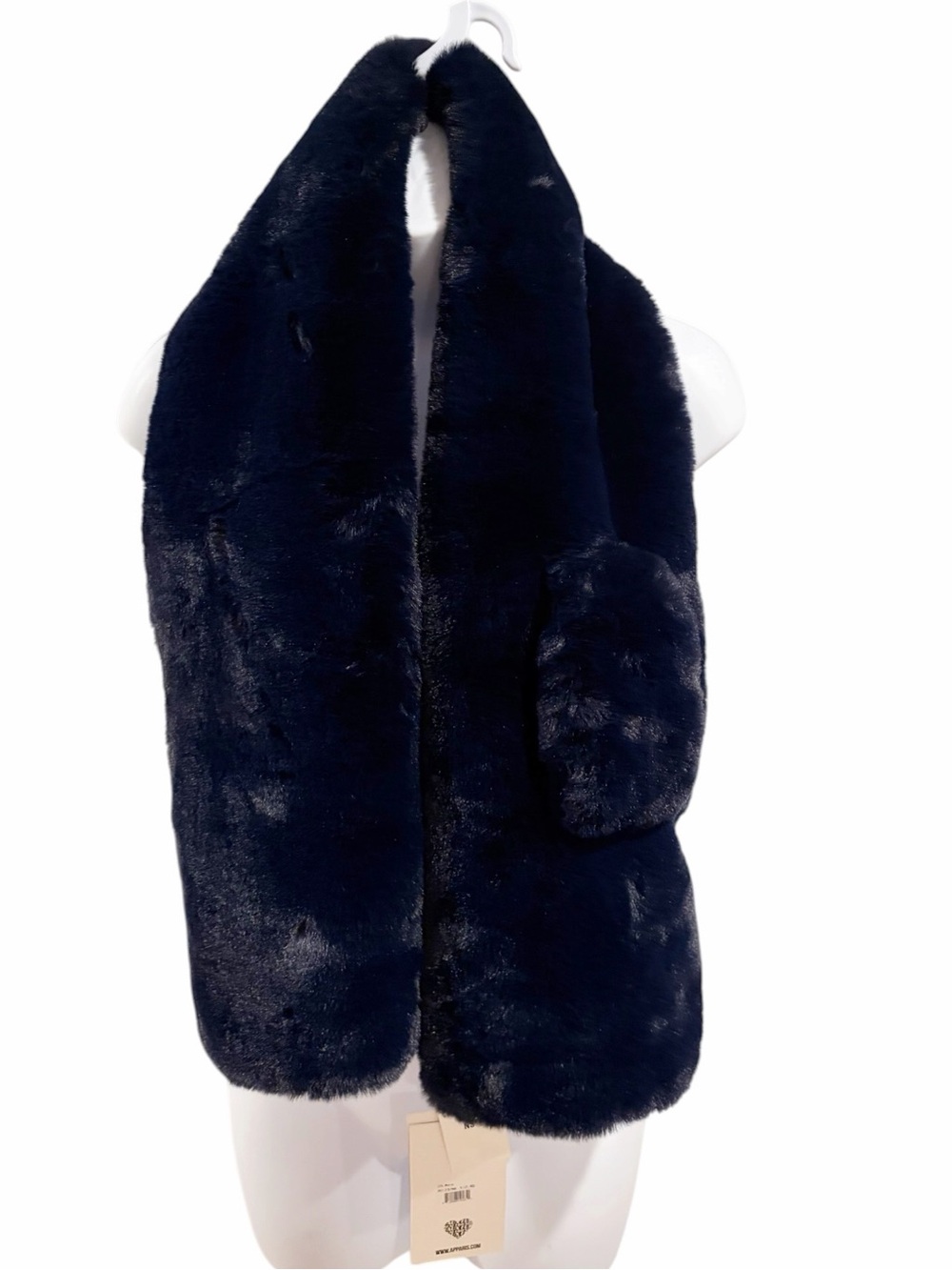 NWT Apparis Luna Faux Fur Scarf Navy - Picture 3 of 8